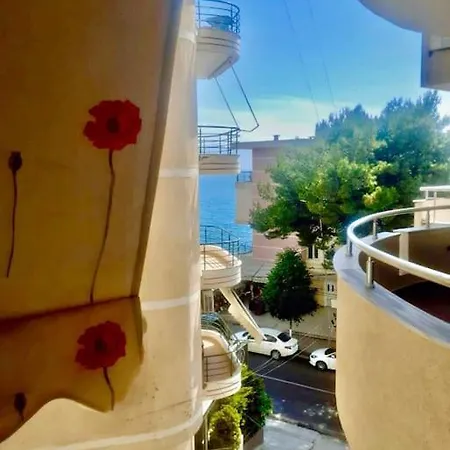 Apartment Tranquil In Sarande. *